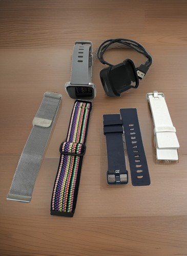 Fitbit versa lite smartwatch - versa,